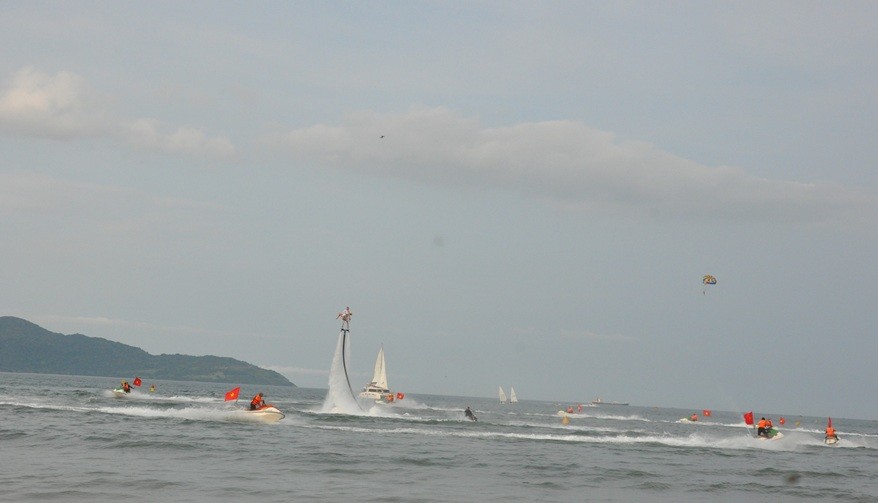 Nhiều hoạt động thể thao nước được tổ chức.