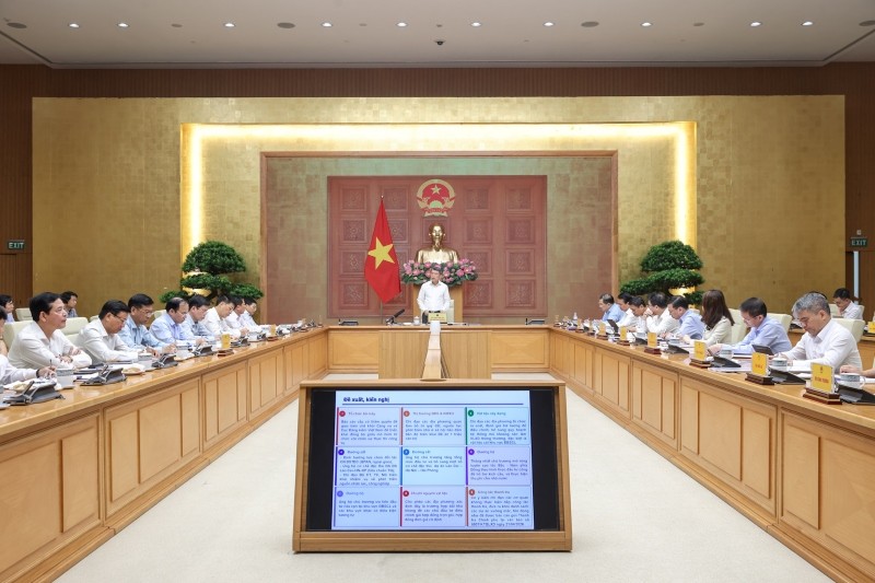 Thủ tướng Chính phủ Lê Minh Hưng chủ trì cuộc họp về tình hình thực hiện nhiệm vụ từ đầu năm 2026 đến nay, phương hướng nhiệm vụ trọng tâm thời gian tới của Bộ Xây dựng - Ảnh: VGP.