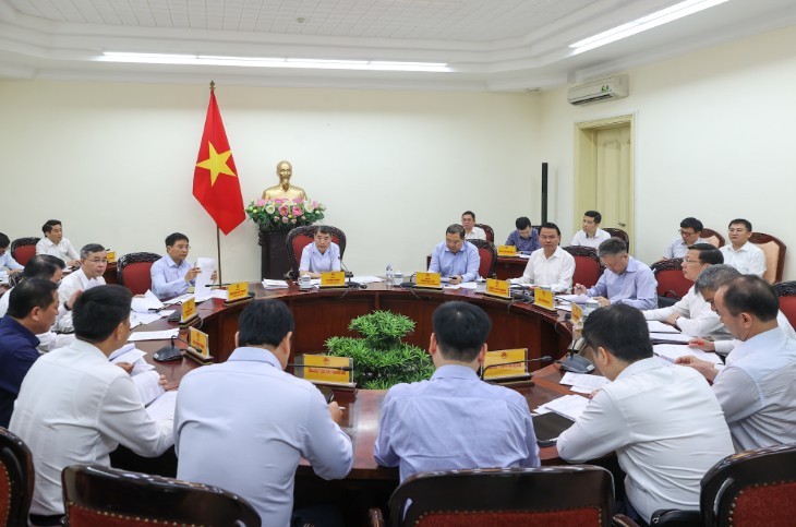 Thủ tướng yêu cầu các chủ thể tham gia dự án thực hiện nghiêm, đầy đủ các Nghị quyết, Kết luận, chỉ đạo của Bộ Chính trị, Ban Bí thư, Tổng Bí thư, Chủ tịch nước Tô Lâm, của Quốc hội, Chính phủ, Thủ tướng Chính phủ có liên quan đến dự án - Ảnh: VGP.