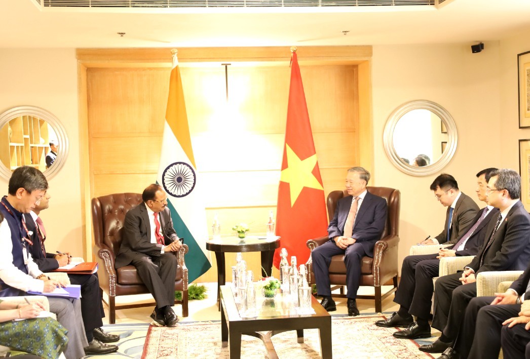 Tổng Bí thư, Chủ tịch nước Tô Lâm tiếp Cố vấn An ninh Quốc gia Ấn Độ Ajit Doval.