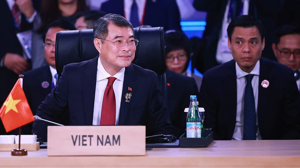 Thủ tướng Lê Minh Hưng phát biểu tại phiên toàn thể. Ảnh: TTXVN.