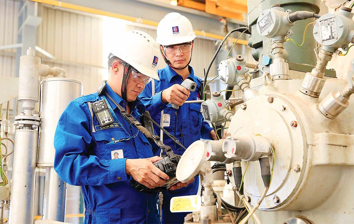 Nâng cao năng suất lao động là con đường để Việt Nam thoát bẫy thu nhập trung bình