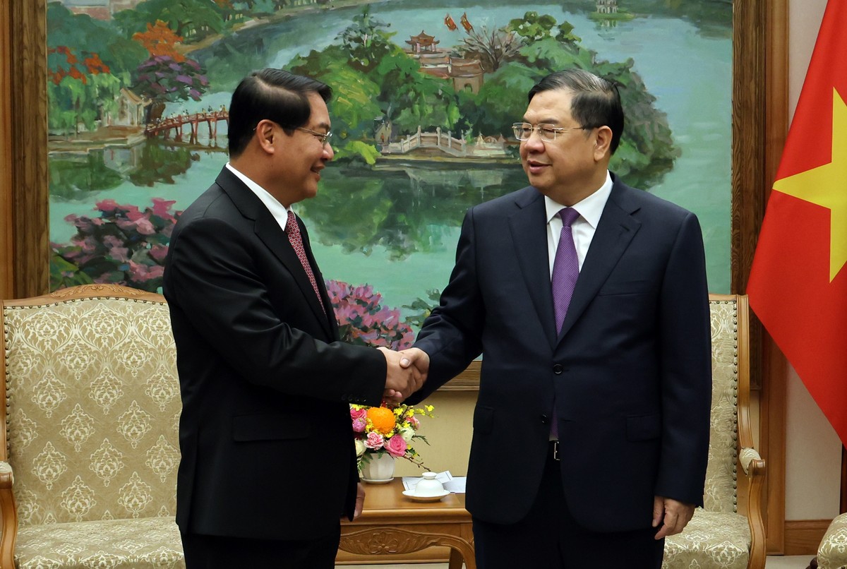 Phó Thủ tướng Thường trực Chính phủ Phạm Gia Túc tiếp Bí thư Thành ủy, Chủ tịch HĐND Thủ đô Vientiane (Lào) - Ảnh: VGP/Phương Nguyên.