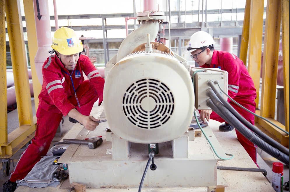 Kỹ sư, công nhân PV Power luôn làm chủ công nghệ, đảm bảo vận hành an toàn – hiệu quả