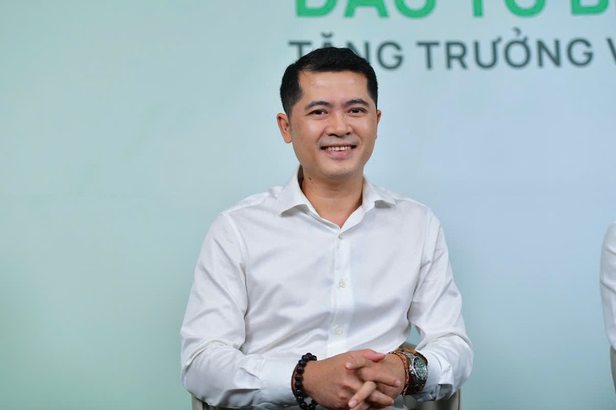 Ông Võ Nguyễn Khoa Tuấn, Giám đốc Nghiệp vụ cấp cao, Lĩnh vực chứng khoán Dragon Capital