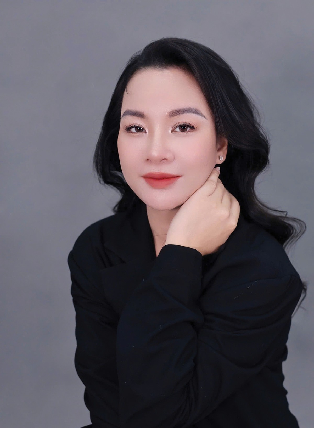 Bà Đinh Thị Thu Cúc, Giám đốc chi nhánh Vũng Tàu - Chứng khoán Yuanta Việt Nam Bà Đinh Thị Thu Cúc, Giám đốc chi nhánh Vũng Tàu - Chứng khoán Yuanta Việt Nam