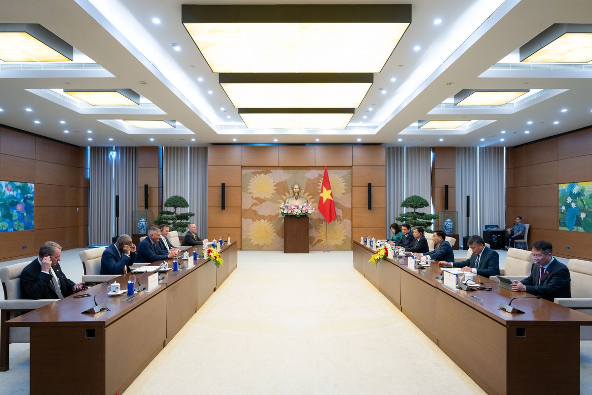 Quang cảnh cuộc tiếp