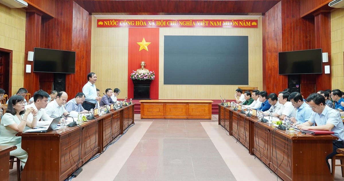 Toàn cảnh buổi làm việc giữa đoàn công tác Bộ Nông nghiệp &amp; Môi trường và UBND tỉnh Quảng Trị.