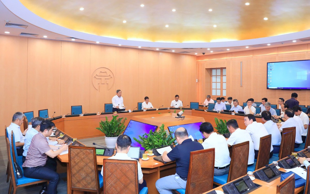 Chủ tịch UBND TP. Hà Nội Vũ Đại Thắng chủ trì cuộc họp