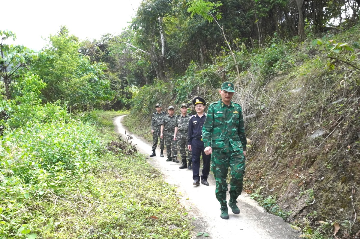 Cần tiếp tục làm rõ hơn các cơ chế phối hợp và trách nhiệm giữa các lực lượng chức năng, nhằm nâng cao hiệu quả phòng ngừa, phát hiện và xử lý vi phạm.