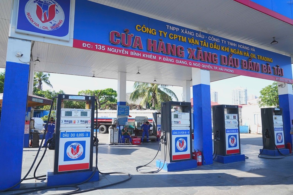 Đến nay, 100% thương nhân đầu mối và thương nhân phân phối trên địa bàn đã triển khai kinh doanh xăng E10 RON95.