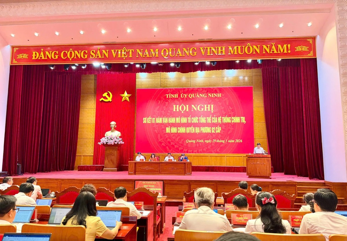 Quảng Ninh thực hiện sơ kết 1 năm vận hành mô hình tổ chức tổng thể của hệ thống chính trị, mô hình chính quyền địa phương 2 cấp. Quảng Ninh thực hiện sơ kết 1 năm vận hành mô hình tổ chức tổng thể của hệ thống chính trị, mô hình chính quyền địa phương 2 cấp.