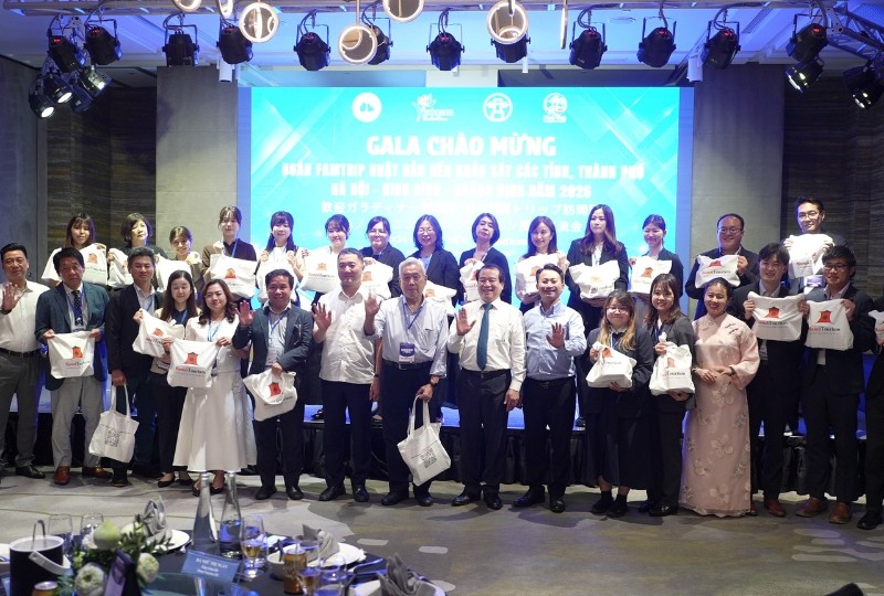 Các đại biểu chụp hình lưu niệm tại chương trình Gala chào mừng, tối 28/5 Các đại biểu chụp hình lưu niệm tại chương trình Gala chào mừng, tối 28/5