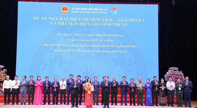 Công ty cổ phần Năng lượng VinEnergo cam kết khởi công 2 dự án điện gió nghìn tỷ (được phê duyệt trong quý I/2026) ngay trong năm 2026 thay vì theo tiến độ đến năm 2027.