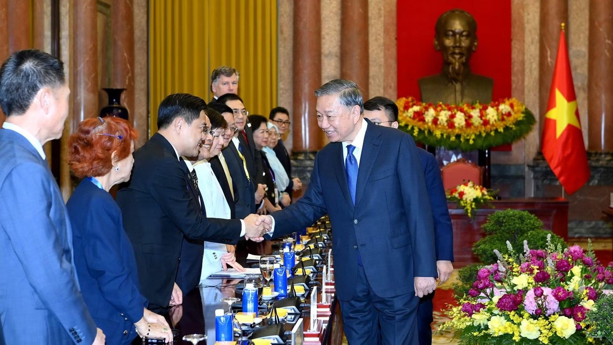 Tổng Bí thư, Chủ tịch nước Tô Lâm tiếp các Trưởng đoàn các nước, tổ chức quốc tế tham dự Diễn đàn Tương lai ASEAN lần thứ ba. (Ảnh: ĐĂNG KHOA) Tổng Bí thư, Chủ tịch nước Tô Lâm tiếp các Trưởng đoàn các nước, tổ chức quốc tế tham dự Diễn đàn Tương lai ASEAN lần thứ ba. (Ảnh: ĐĂNG KHOA)
