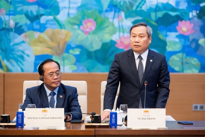 Chủ tịch UBND Thành phố Hà Nội phát biểu tại cuộc tiếp. Chủ tịch UBND Thành phố Hà Nội phát biểu tại cuộc tiếp.