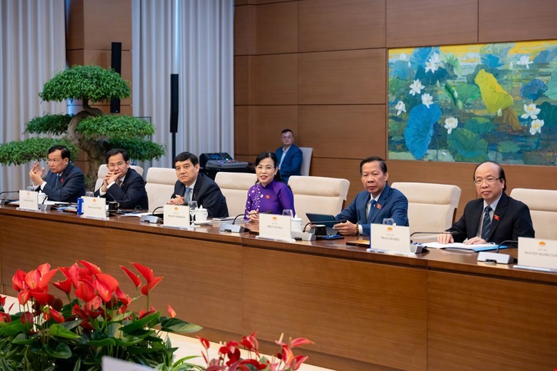 Các đại biểu tham dự buổi tiếp. Các đại biểu tham dự buổi tiếp.
