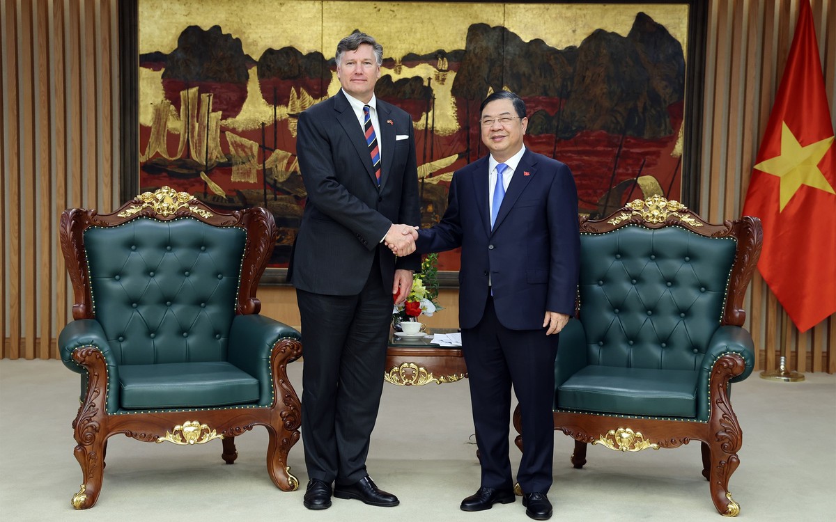 Phó Thủ tướng Thường trực Chính phủ Phạm Gia Túc tiếp Phó Ngoại trưởng Hoa Kỳ Christopher Landau - Ảnh: VGP/PN