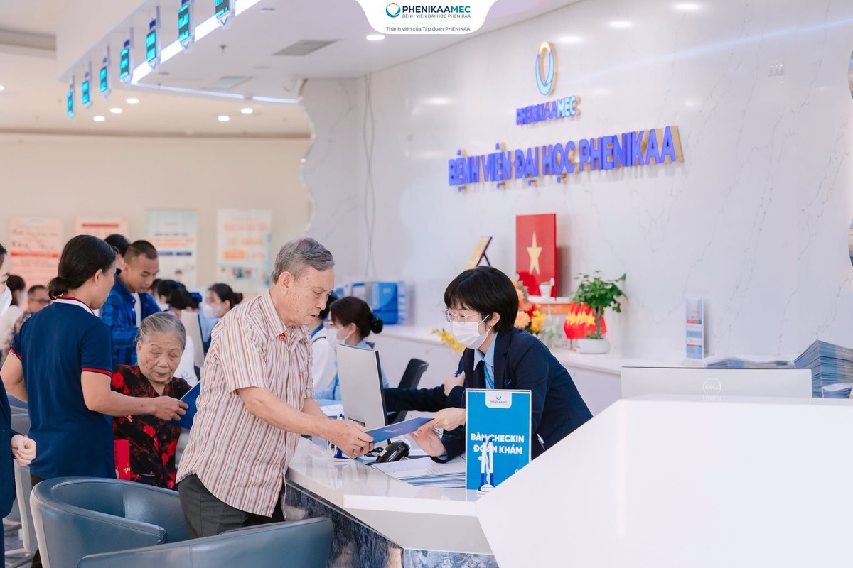 Bệnh viện Đại học Phenikaa phối hợp cùng UBND phường Xuân Phương tổ chức chương trình khám sức khỏe miễn phí cho người có công trên địa bàn hôm 16/6/2026.