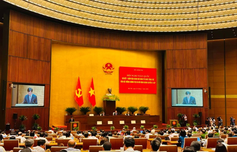 Đồng chí Nguyễn Duy Ngọc nêu rõ qua 1 năm vận hành mô hình mới đã khẳng định tính ưu việt so với mô hình cũ, thể hiện tính đúng đắn, là bước phát triển về lý luận và thực tiễn - Ảnh: VGP. Đồng chí Nguyễn Duy Ngọc nêu rõ qua 1 năm vận hành mô hình mới đã khẳng định tính ưu việt so với mô hình cũ, thể hiện tính đúng đắn, là bước phát triển về lý luận và thực tiễn - Ảnh: VGP.