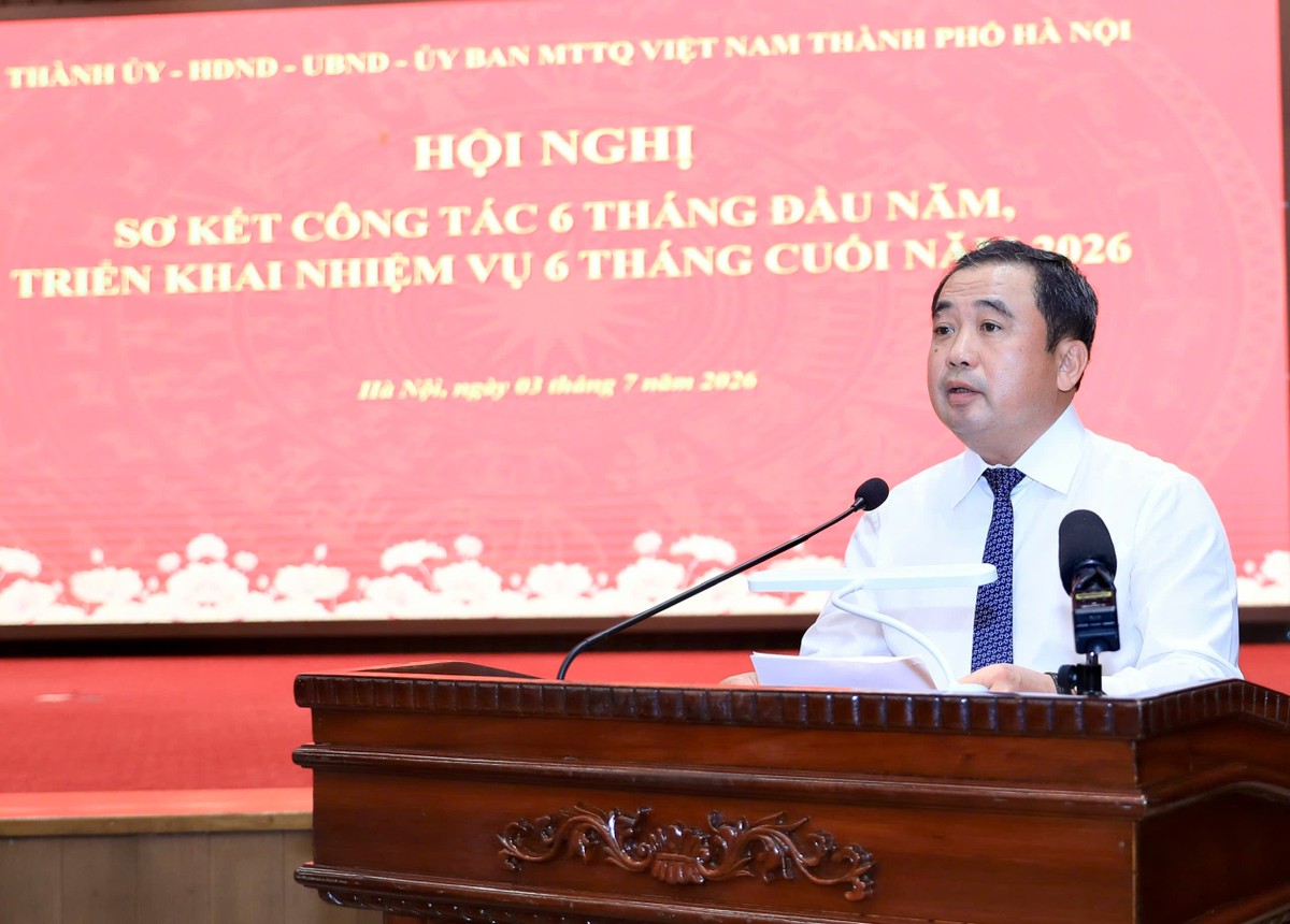 Bí thư Thành ủy Hà Nội Trần Đức Thắng phát biểu tại hội nghị. Bí thư Thành ủy Hà Nội Trần Đức Thắng phát biểu tại hội nghị.