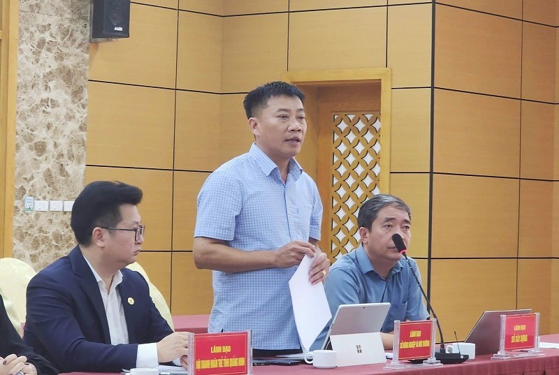 Ông Ngọc Thái Hoàng, Phó Giám đốc Sở Nông nghiệp và Môi trường tỉnh Quảng Ninh chia sẻ tại buổi thông tin báo chí thường kỳ. Ảnh Tiến Dũng