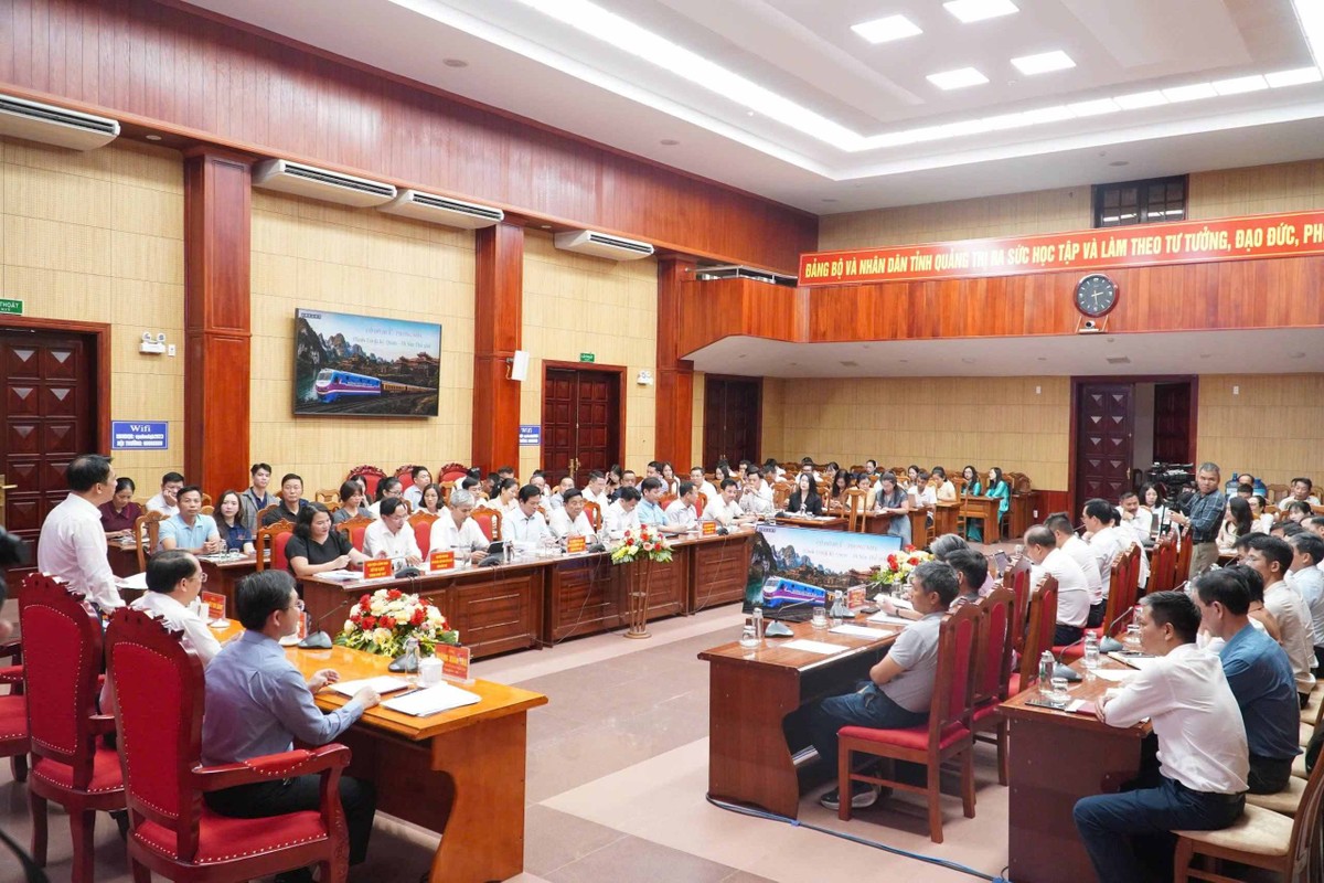 Hội thảo có nhiều đại biểu và các doanh nghiệp du lịch lữ hành tham dự Hội thảo có nhiều đại biểu và các doanh nghiệp du lịch lữ hành tham dự