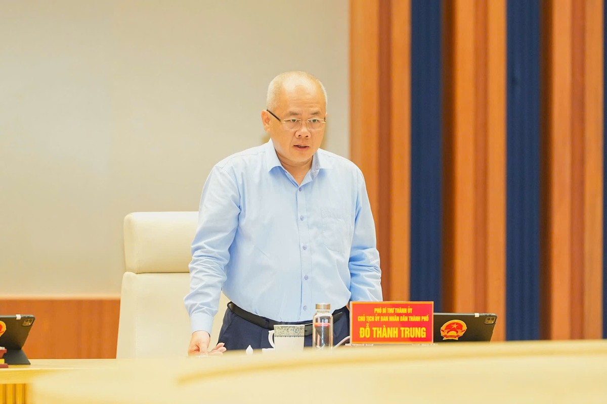Ông Đỗ Thành Trung, Chủ tịch UBND TP. Hải Phòng phát biểu kết luận Phiên họp Ông Đỗ Thành Trung, Chủ tịch UBND TP. Hải Phòng phát biểu kết luận Phiên họp