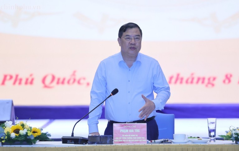 Phó Thủ tướng Thường trực Chính phủ Phạm Gia Túc làm việc với tỉnh An Giang về tình hình triển khai các dự án phục vụ Tuần lễ Cấp cao APEC 2027 - Ảnh: VGP.