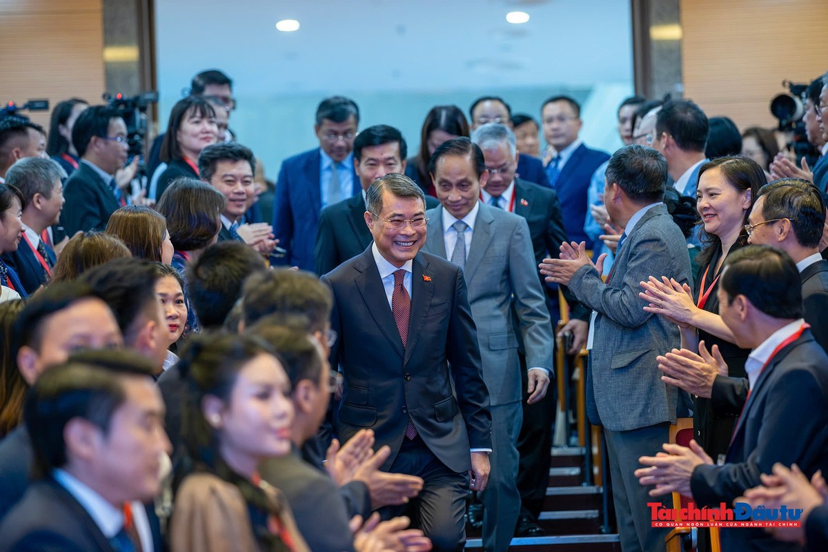 Thủ tướng Chính phủ Lê Minh Hưng tham dự hội nghị.