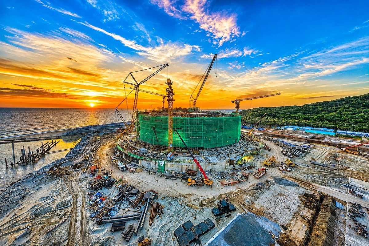 Các công trình trọng điểm phục vụ APEC được kỳ vọng tạo thêm hàng nghìn cơ hội việc làm, thu hút lao động chất lượng cao đến Phú Quốc. Ảnh: Ánh Dương. Các công trình trọng điểm phục vụ APEC được kỳ vọng tạo thêm hàng nghìn cơ hội việc làm, thu hút lao động chất lượng cao đến Phú Quốc. Ảnh: Ánh Dương.