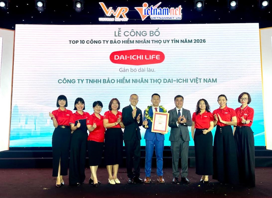 Các Thành viên Dai-ichi Life Việt Nam tại Lễ công bố Top 10 &amp; Top 5 Công ty uy tín ngành Tài chính - Ngân hàng - Bảo hiểm - Công nghệ năm 2026