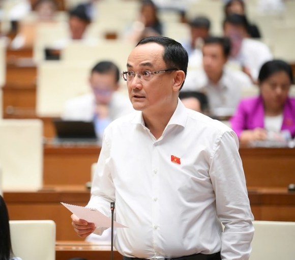 Đại biểu Nguyễn Ngọc Sơn (Hải Phòng) tham gia thảo luận.
