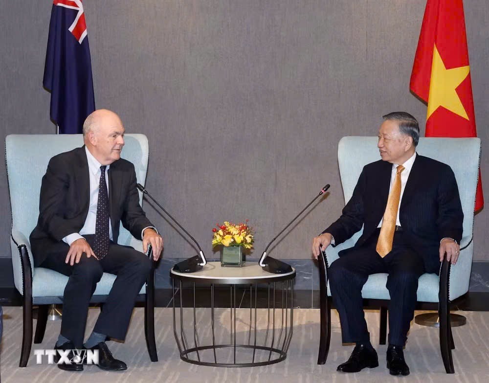 Tổng Bí thư, Chủ tịch nước Tô Lâm và ông Steven Joyce, Quyền Chủ tịch Hội Hữu nghị New Zealand-Việt Nam. (Ảnh: Thống Nhất/TTXVN) Tổng Bí thư, Chủ tịch nước Tô Lâm và ông Steven Joyce, Quyền Chủ tịch Hội Hữu nghị New Zealand-Việt Nam. (Ảnh: Thống Nhất/TTXVN)
