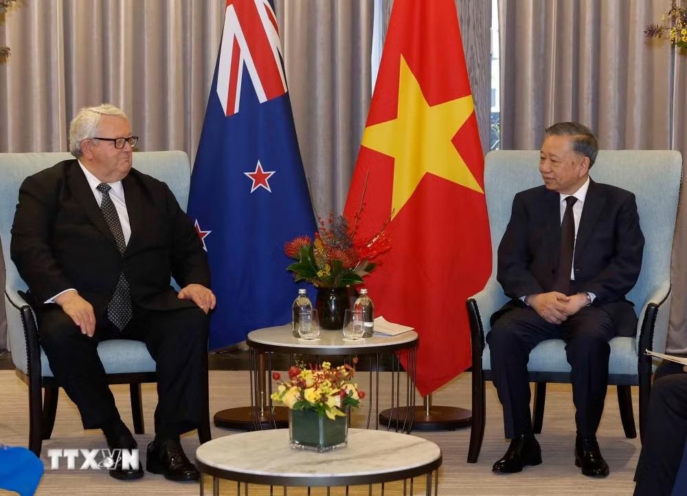 Tổng Bí thư, Chủ tịch nước Tô Lâm hội kiến Chủ tịch Quốc hội New Zealand Gerry Brownlee. (Ảnh: Thống Nhất/TTXVN) Tổng Bí thư, Chủ tịch nước Tô Lâm hội kiến Chủ tịch Quốc hội New Zealand Gerry Brownlee. (Ảnh: Thống Nhất/TTXVN)
