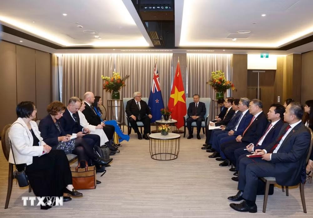 Tổng Bí thư, Chủ tịch nước Tô Lâm hội kiến Chủ tịch Quốc hội New Zealand Gerry Brownlee. (Ảnh: Thống Nhất/TTXVN) Tổng Bí thư, Chủ tịch nước Tô Lâm hội kiến Chủ tịch Quốc hội New Zealand Gerry Brownlee. (Ảnh: Thống Nhất/TTXVN)