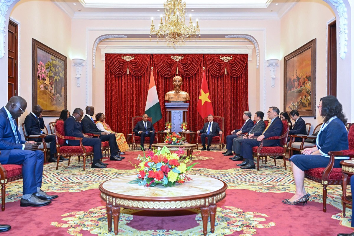 Tổng Bí thư, Chủ tịch nước Tô Lâm tiếp Chủ tịch Quốc hội Cộng hòa Bờ Biển Ngà Patrick Achi. Tổng Bí thư, Chủ tịch nước Tô Lâm tiếp Chủ tịch Quốc hội Cộng hòa Bờ Biển Ngà Patrick Achi.