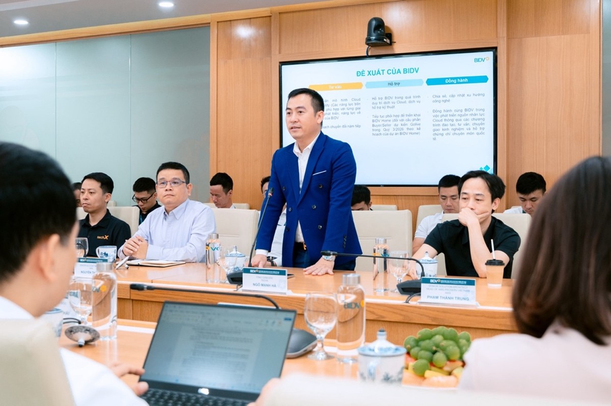 Ông Ngô Mạnh Hà - Tổng giám đốc TechX phát biểu tại sự kiện