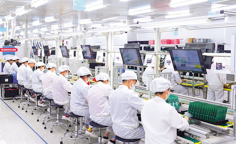 Việt Nam đang ưu tiên chuyển đổi mô hình tăng trưởng dựa trên đổi mới sáng tạo.Ảnh: Lê Toàn