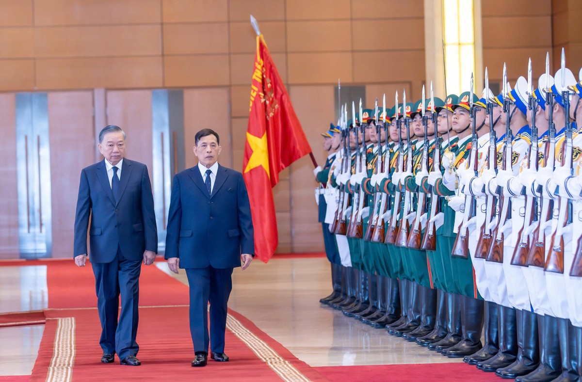 Tổng Bí thư, Chủ tịch nước Tô Lâm chủ trì Lễ đón Nhà vua Vương quốc Thái Lan và Hoàng hậu.