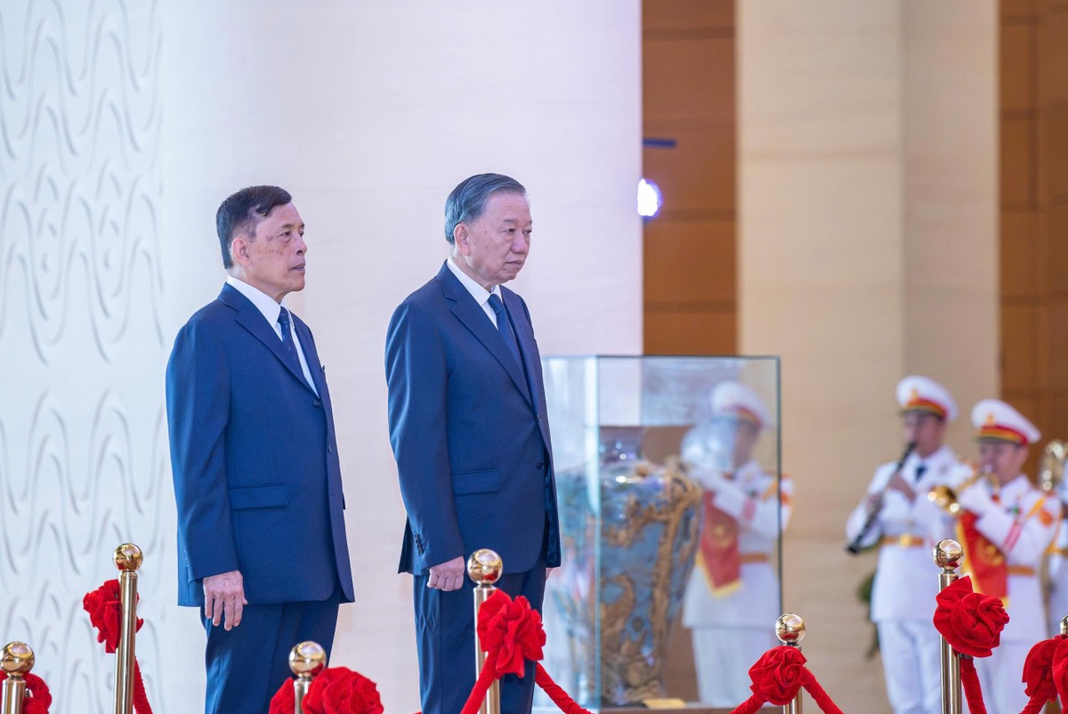 Tổng Bí thư, Chủ tịch nước Tô Lâm chủ trì Lễ đón chính thức Nhà vua Vương quốc Thái Lan và Hoàng hậu.