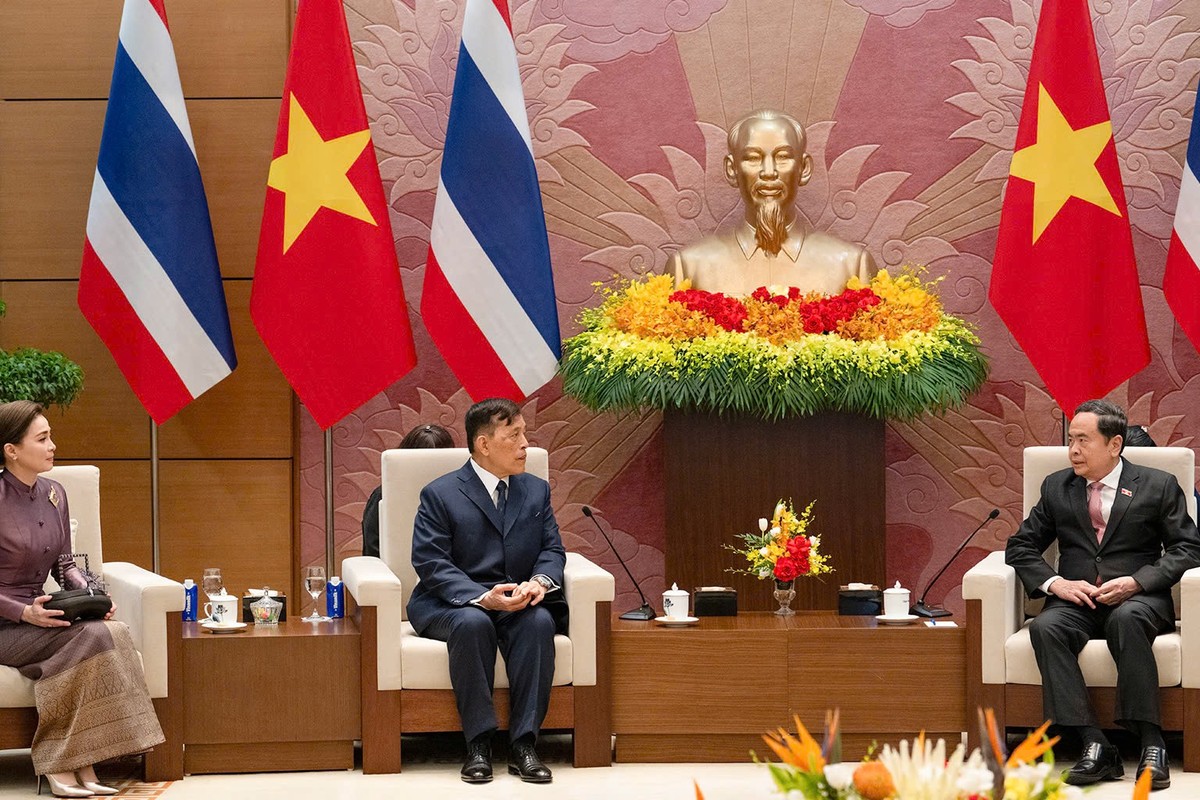 Chủ tịch Quốc hội Trần Thanh Mẫn hội kiến Nhà vua Thái Lan Maha Vajiralongkorn Phra Vajiraklaochaoyuhua và Hoàng hậu.