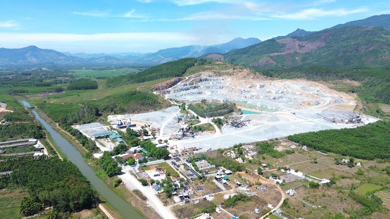 Mỏ đá An Hội của Công ty TNHH Đại Long vừa được UBND tỉnh Quảng Ngãi điều chỉnh nâng công xuất khai thác năm 2026.