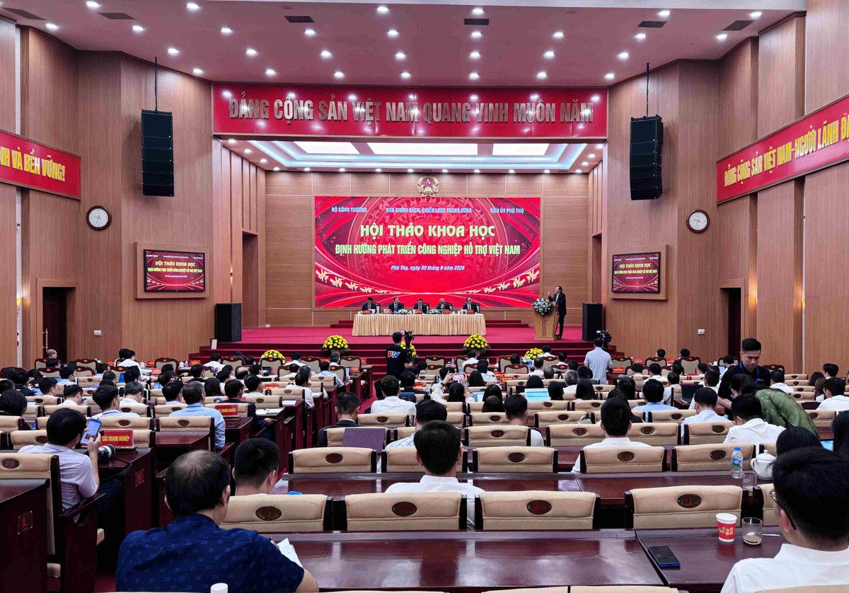 Toàn cảnh hội thảo. Toàn cảnh hội thảo.