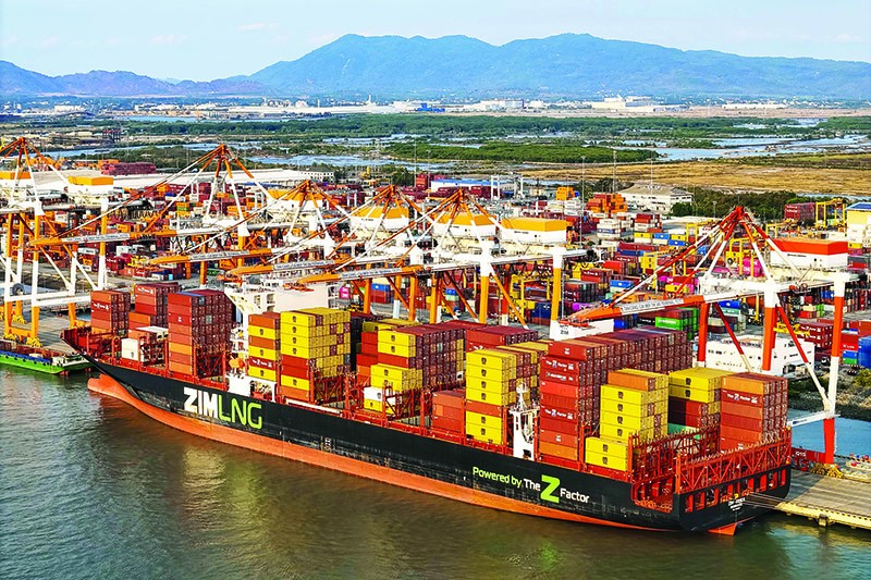 Để tăng trưởng 2 con số, cần khai thác tối đa các động lực truyền thống như xuất khẩu, đồng thời phát huy những động lực mới. Ảnh: Lê Toàn