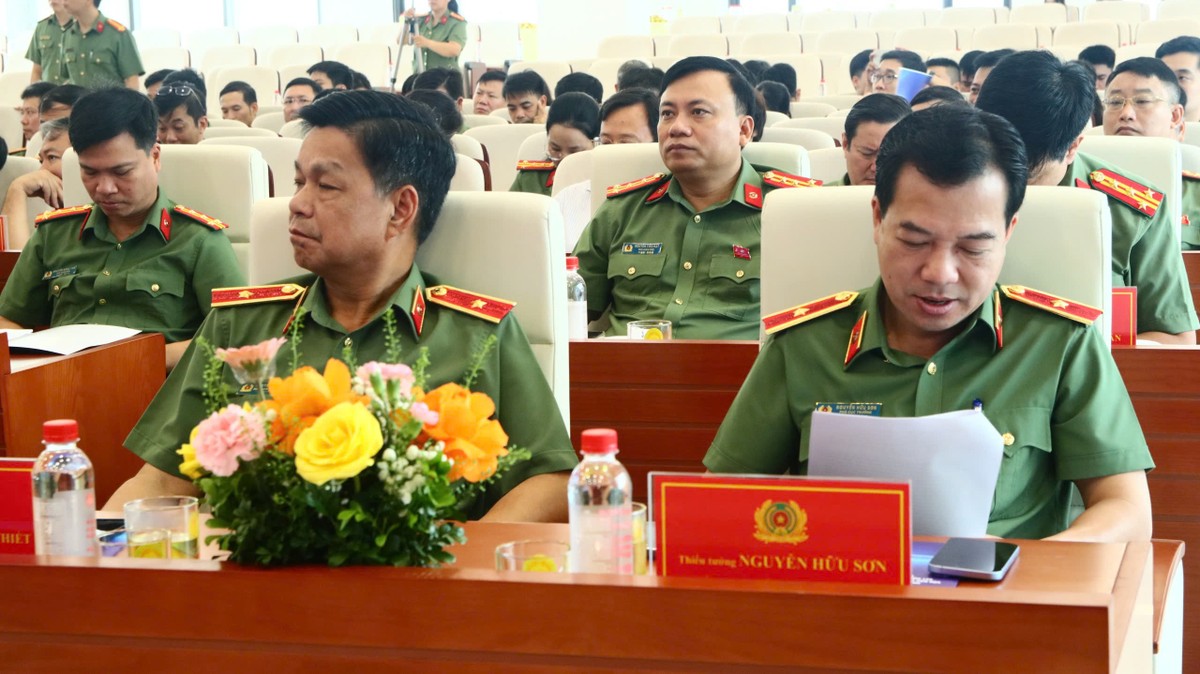 Lãnh đạo Bộ Công an, Học viện An ninh tại Hội thảo sáng 2/10.