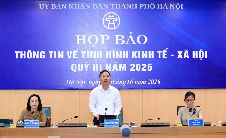 Chánh Văn phòng UBND TP. Hà Nội Nguyễn Tiến Thiết phát biểu kết luận họp báo. Chánh Văn phòng UBND TP. Hà Nội Nguyễn Tiến Thiết phát biểu kết luận họp báo.