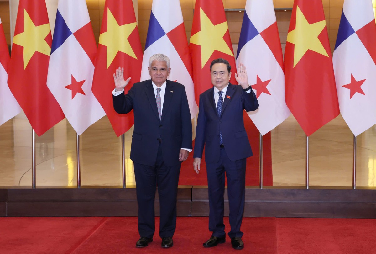 Chủ tịch Quốc hội Trần Thanh Mẫn hội kiến Tổng thống Panama José Raúl Mulino.