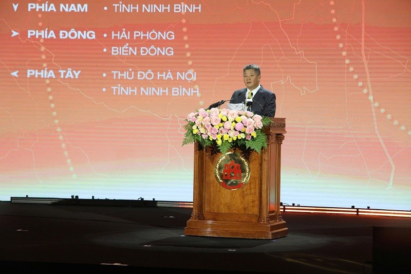 Chủ tịch UBND tỉnh Nguyễn Mạnh Quyền phát biểu khai mạc