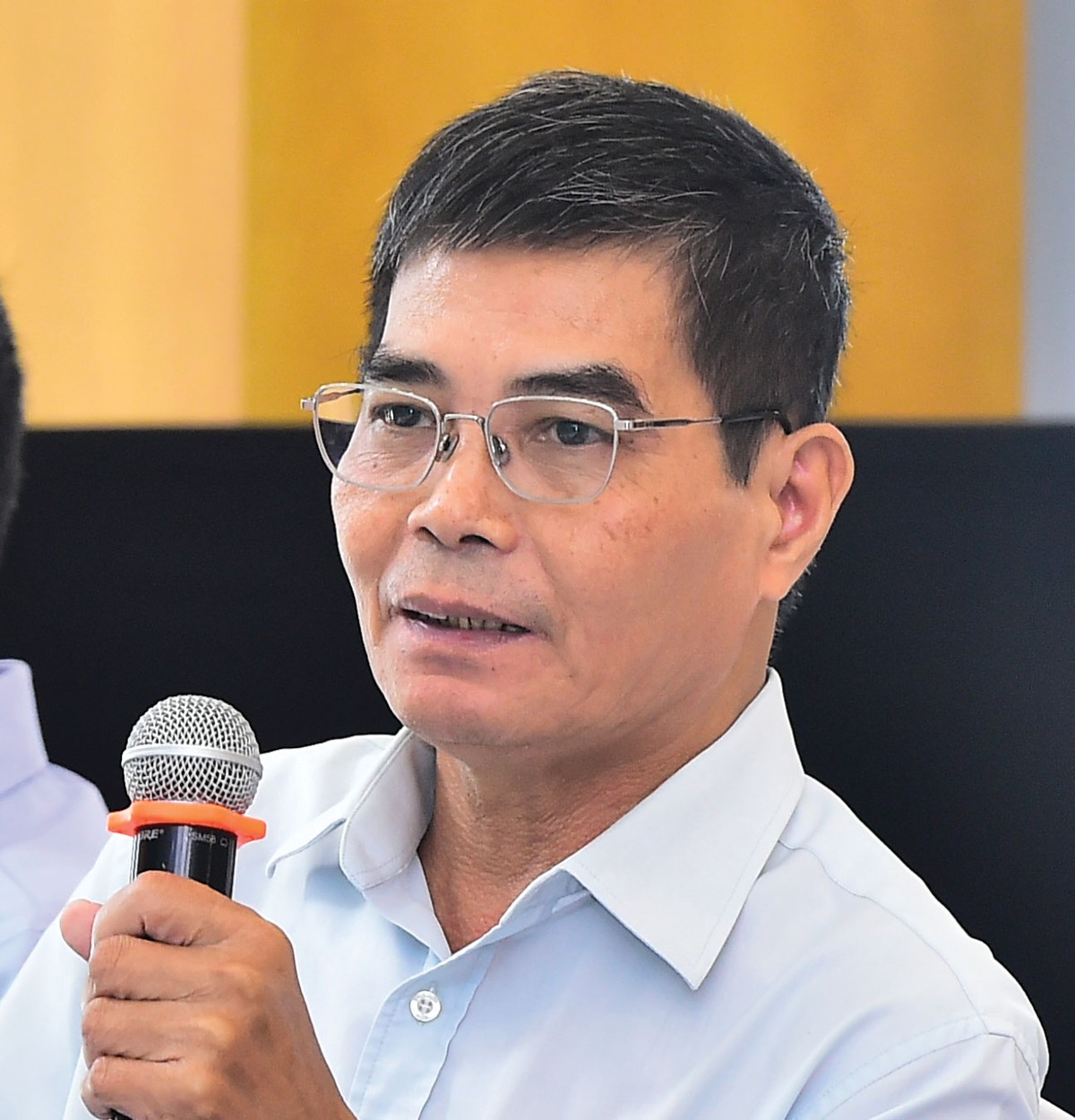 Ông Trần Đình Bính, Cán bộ Chương trình, Hợp phần Cải cách Khu vực Tài chính Xanh, GIZ Ông Trần Đình Bính, Cán bộ Chương trình, Hợp phần Cải cách Khu vực Tài chính Xanh, GIZ